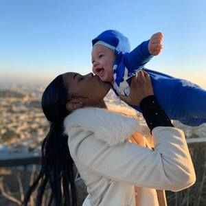 Meet your Posher, Oriana-isis